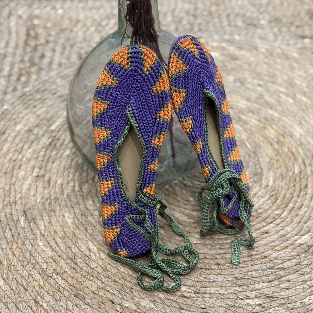 Bailarina crochet morado y verde Vila - Talla 38