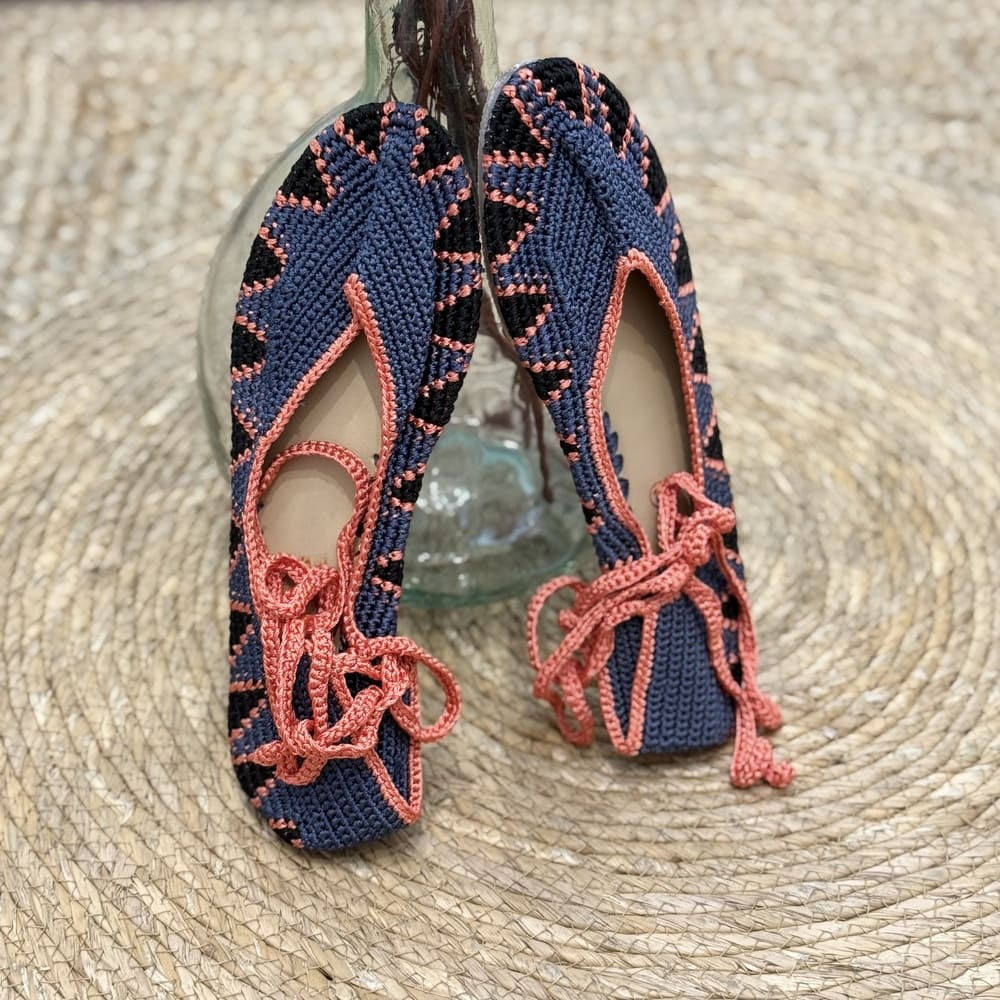 Bailarina crochet azul y coral Vila - Talla 40